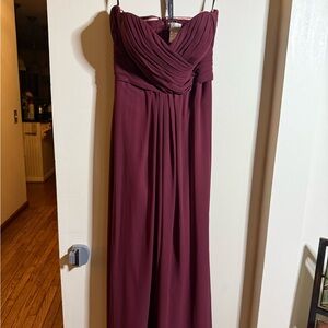 Elegant Burgundy Strapless Dress
